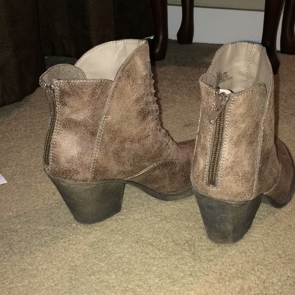 Booties - Picture 3 of 4